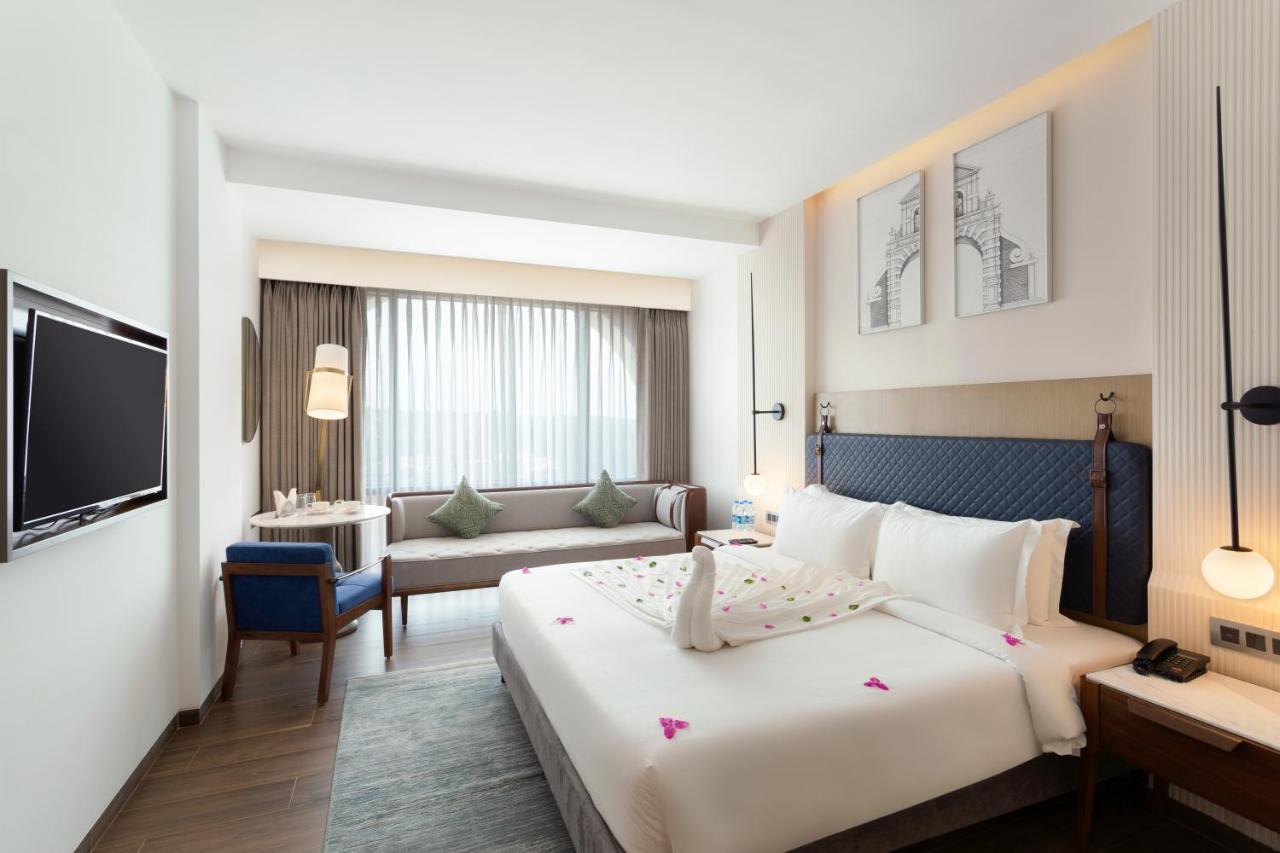 The Crescent Hotel Panaji Luaran gambar